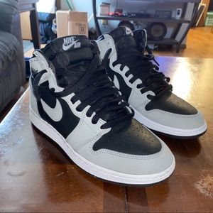 Womens Jordan 1s size 7